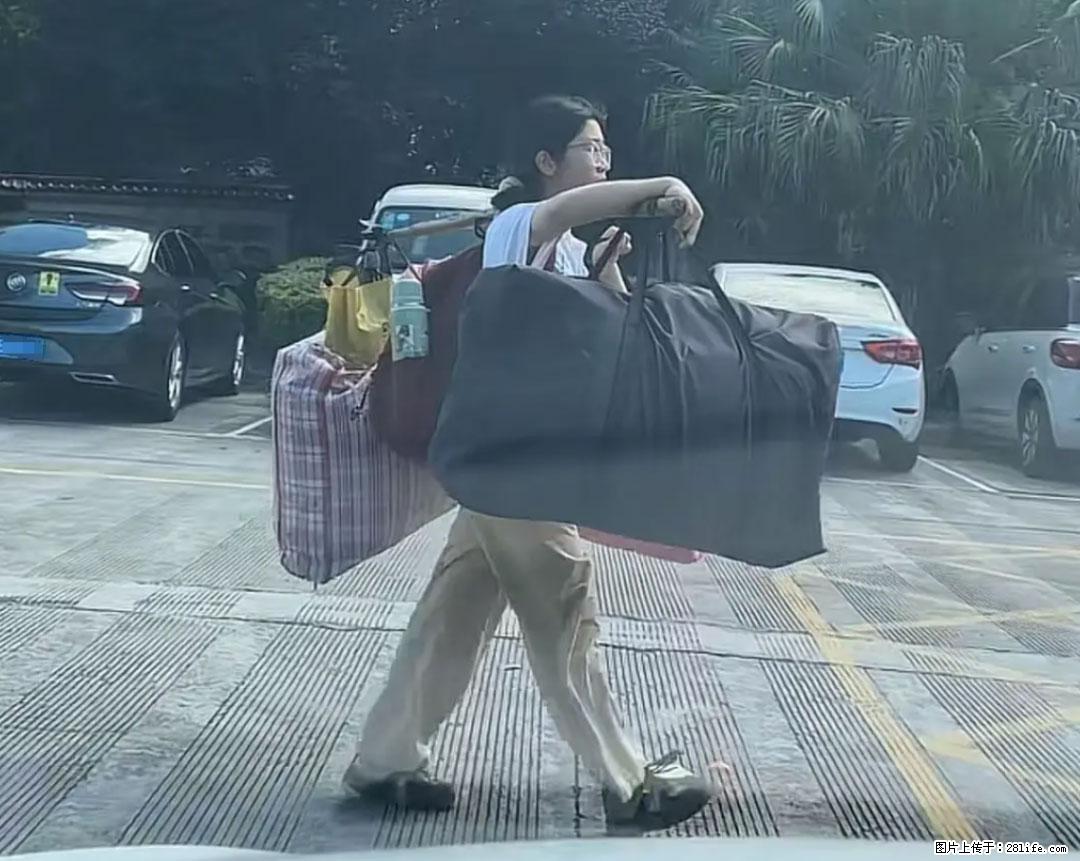全网追的“扁担女孩”，找了一份暑假工，时薪12元 - 长葛生活资讯 - 长葛28生活网 changge.28life.net